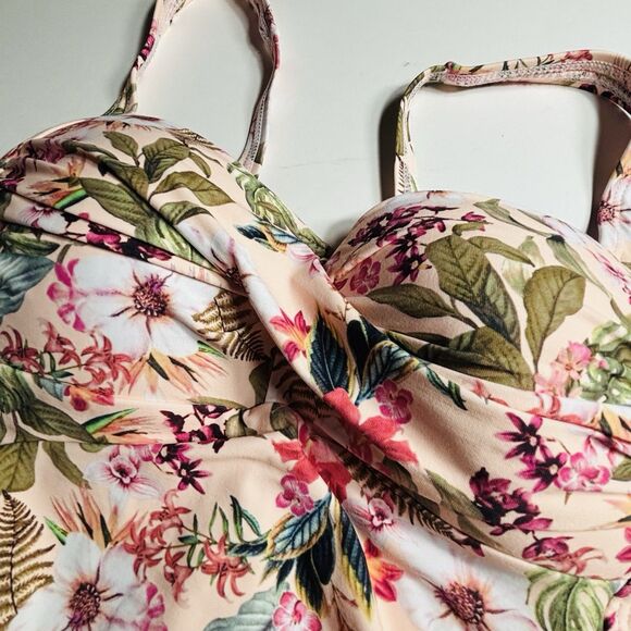 Nip Tuck One Piece Swimsuit Pink With Floral Pattern Ruched Sides - Picture 2 of 7